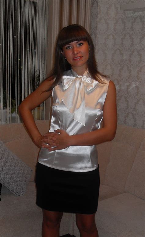 Are you looking for white satin blouse tbdress is a best place to buy blouses. White satin homemade fitted sleeveless blouse with bow | Satin bluse, Satinbluse, Mode für frauen