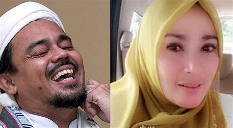 Simak profilnya dalam ulasan berikut. Top 3 News Hari Ini: Bukti Kuat Chat Seks Rizieq dan Firza ...
