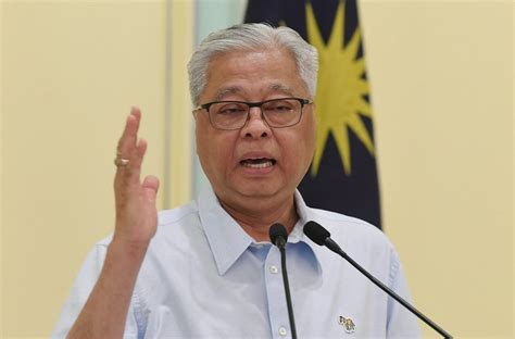 Malaysia prime minister muhyiddin yassin has announced that the country's movement control order (mco) will be extended for two weeks, until 14 april 2020. MCO 2.0 Extended With Stricter SOP in All States Except ...