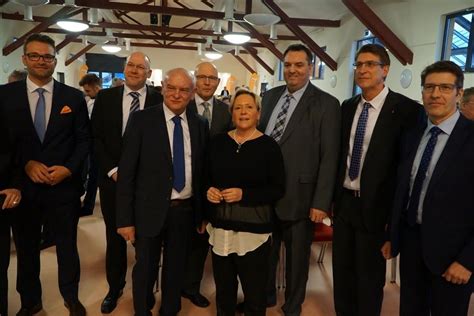 Sie war von juli 2005 bis mai 2016 bürgermeisterin für kultur, schule und sport der landeshauptstadt stuttgart. CDU-Neujahrsempfang: "Mehr Verlässlichkeit in der ...