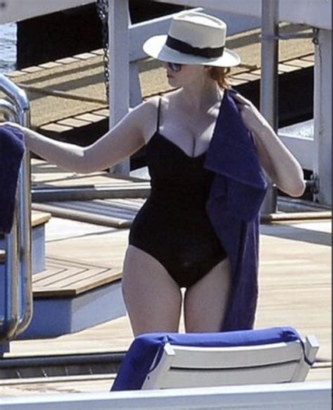 Her accomplishments include six primetime emmy award nominations. Is #SwimsuitSunday a thing? : christinahendricks