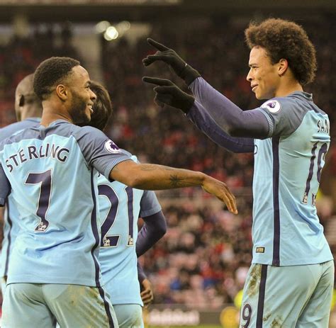 Gareth southgate says phenomenal raheem sterling has set the tone for. Manchester City: Raheem Sterling lästert über Leroy Sanes ...