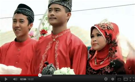 Perkahwinan itu berlangsung di daerah bahmaei pedalaman iran, pada 26 ogos lalu dan video berkenaan dimuat naik … Respeks Group: RG2011... Video pengantin budak 16 dan 14 ...