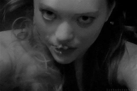 You need to upgrade your adobe flash player to watch this video. Pin on Mermaids and other creatures of the Deep