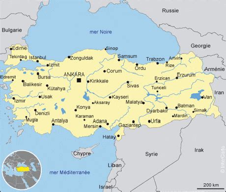 Préfecture de la province du même nom, elle compte 284 464 habitants en 2000 1. Carte d'identité: Turquie | Caracolade - Blog Voyages