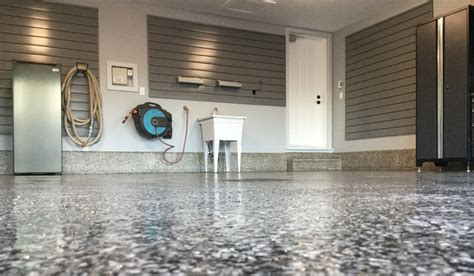 Homeowners pay an average of $2,190 to coat an existing concrete floor. Best Epoxy Garage Floor in Ontario | Diamond Coating