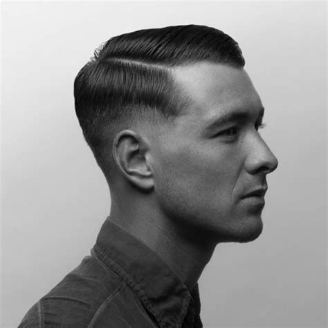 Here we can see a lovely combed hairstyle where the sider part of the hair remains a bit short and the top part of the hair remains longer. 25 Excellent Retro Hairstyles for Men | Hairdo Hairstyle
