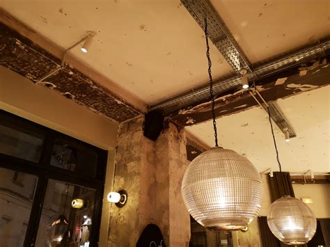 Given the result of the signature dessert, it's no surprise that the french chef credits his grandma for his passion for cooking, naming his restaurant 'mamie' and his new recipe book 'merci mamie'. Mon premier repas au Restaurant Mamie par Jean Imbert dans ...
