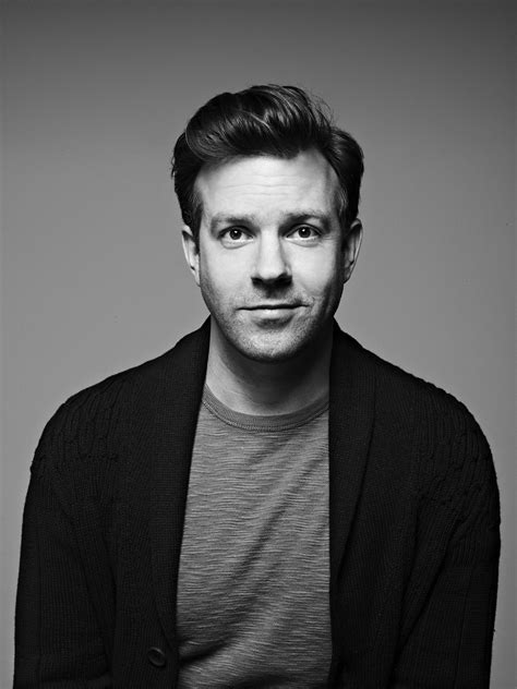 Swoje dzieciństwo i lata szkolne spędził w overland park w stanie kansas. Jason Sudeikis | Jason sudeikis