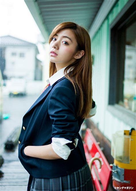 She began modeling in 2009 after winning the grand priz nicola model audition 2009. 【画像】池田エライザの巨乳や太もも露出とか股間迷惑な高 ...