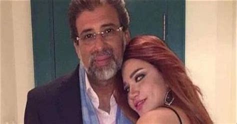 بالرغم من إخلاء سبيل الممثلة المصرية منى فاروق في قضية نشر فيديو فاضح ظهرت خلاله مع المخرج خالد يوسف، تحدثت فاروق عن استمرار معاناتها بسبب القضية. فيلم خالد يوسف ومني فاروق كامل