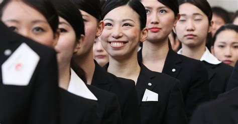 In the united states, the average woman is a little under 5 feet 4 inches tall at 63.5 inches. Womenomics: Japan's new growth bazooka?