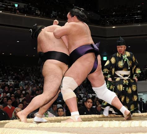 ホーム スポーツ 照ノ富士が休場「左変形性膝関節症」今場所は十両以上で13人目の休場 「大相撲秋場所・13日目」（25日、両国国技館） 先場所5. 元大関の照ノ富士が白星発進「いい相撲だった」膝負傷 ...