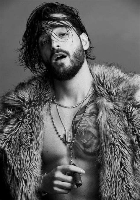 The maluma long hair cut is a classic example of a style that is both contemporary and chic. Maluma #Fame | Man illustration, Beautiful men faces, Cute ...