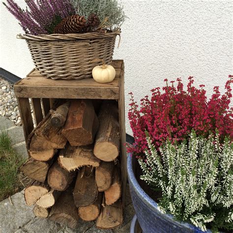 Und versuchen sie, platz für winterblühende kamelien zu finden. Herbst-Deko 2016 - Vintage-Look & Holzscheite ...