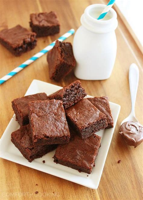 Yanında bir fincan kahve ile tam bir mutluluk tablosu. Resepi Brownies Kedut Sukatan Cawan Azie Kitchen - copd blog h