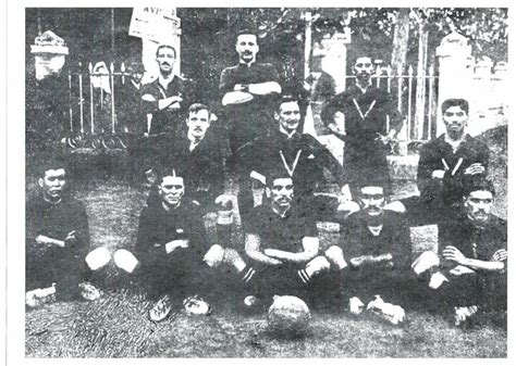 Víctor rivero tuvo su ansiada presentación con el buzo de santiago wanderers, donde entregó su receta para tratar de sacar al equipo del fondo de la tabla y levantar el ánimo de los jugadores. 1908 ... Santiago Wanderers de Valparaiso (Chile) in 2020 ...