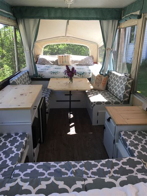 Plus, they're much more affordable than this model might not be the best for couples (as there are two twin mattresses rather than a queen) but if you and your partner are okay with sleeping. 19 Wonderful Glamper Camper Ideas | Glamper camper, Pop up ...