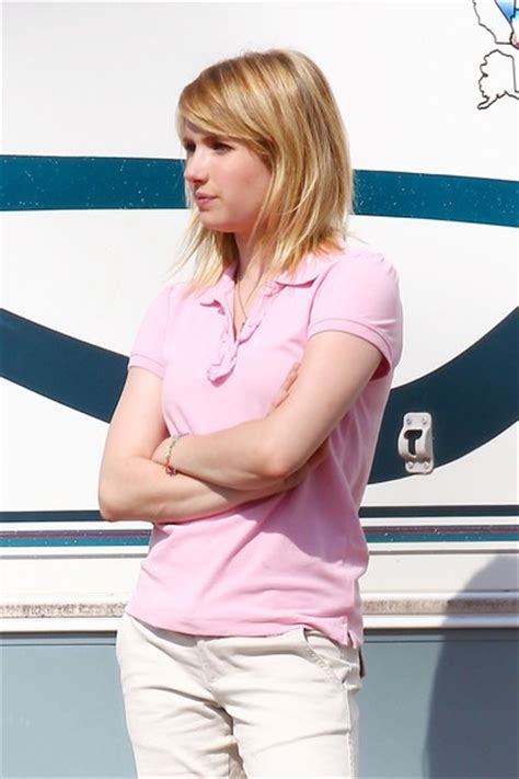 Who were in the we're the millers 2? Emma Roberts sul set di We're The Millers - 2 - Foto ...