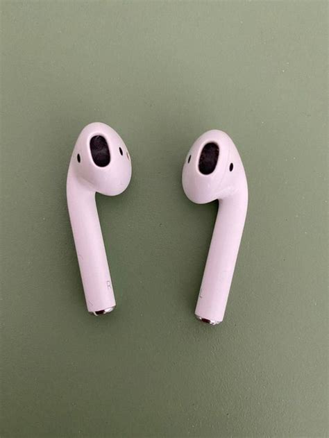 Verkaufe meine apple airpods der zweiten generation. Airpods, 2. Generation | Kaufen auf Ricardo