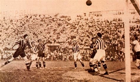 Juventus beat inter milan to go top of the serie a table in a surreal match behind closed doors because of coronavirus. File:Inter vs Juventus 2-0 (1930).jpg - Wikimedia Commons