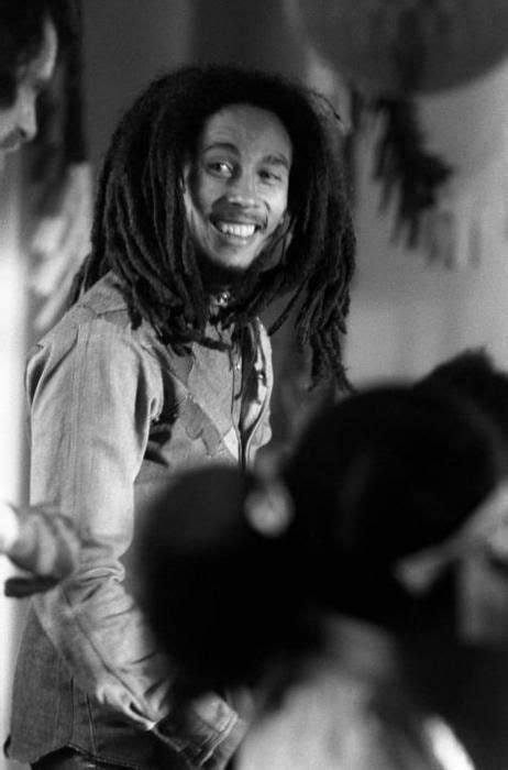 Check out best quotes by bob marley in various categories like love, music and friendship along with images, wallpapers and posters of them. What a smile | Bob marley pictures, Bob marley legend, Bob ...