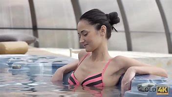 Zuzanna and lucie playing underwater. 'jacuzzi teen' Search - XNXX.COM