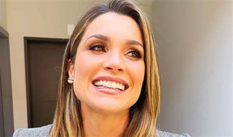 É a caçula de dois irmãos, keila e hélio. Mundo Positivo » Flávia Alessandra deixa barriguinha de ...