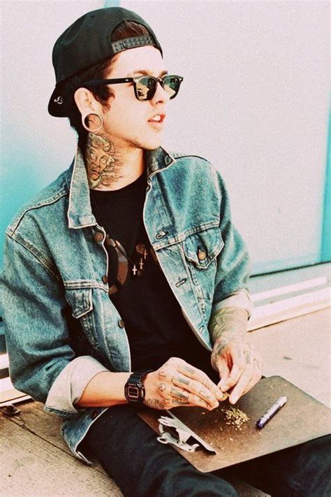 See what vanessa guy (nessa41558) has discovered on pinterest, the world's biggest collection of ideas. tattoo boy | Tumblr | Guys, girls, Boy tattoos, Grunge boy