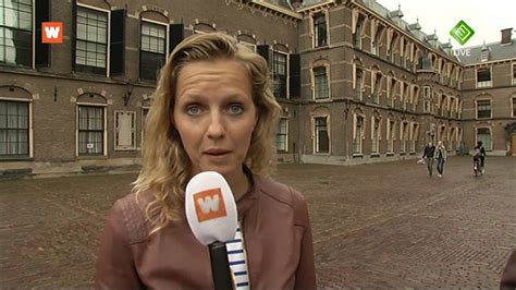 Tel daar haar acteerskills bij op en je hebt de ideale mol gevonden voor het. Leonie ter Braak - Vidcaps