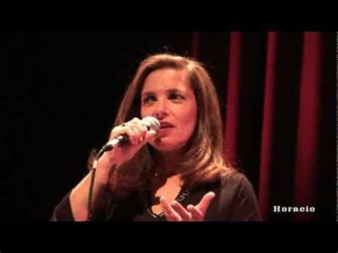 Se destaca por su potente y afinada voz. Sandra Mihanovich Sin tu Amor - YouTube