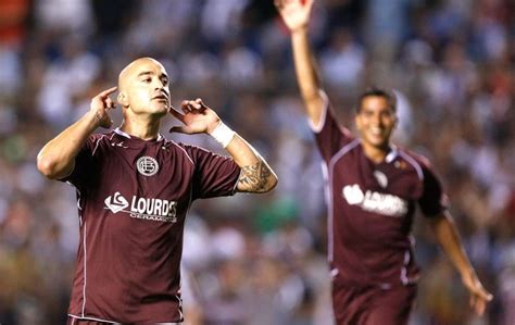 Check out his latest detailed stats including goals, assists, strengths & weaknesses and match ratings. Empresário de Santiago Silva confirma contato com o Vasco ...
