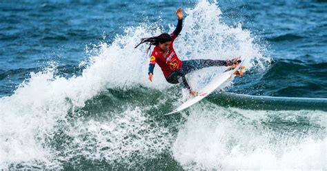 The portuguese surfer teresa bonvalot stood up to the french pauline ado and was proclaimed champion of the abanca pantín classic galicia pro 2020 in an impressive final, worthy of the level shown throughout the event. Teresa Bonvalot campeã europeia de surf