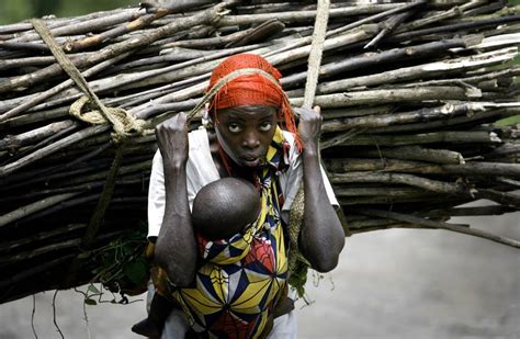 Le porno africaine est de plus en plus vogue et recherché sur le net. Cinq magnifiques photos de femmes noires et fortes