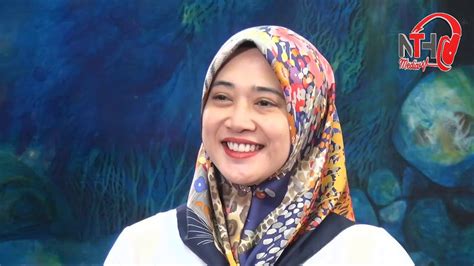 Up close & personal with dira abu zahar. DIRA ABU ZAHAR SIAPA YANG BERHORMAT (PART 2) - YouTube