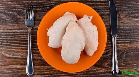 What temperature and how long should i do it for approximately 2 lbs of chicken? How To Boil Chicken Breast 🥘 Recipe