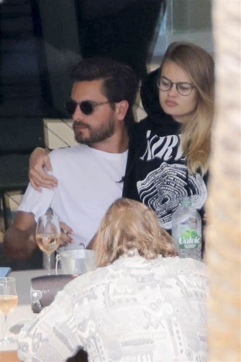 Bella thorne and scott disick(source: Scott Disick Frolics With 2 More Girls After Bella Thorne ...