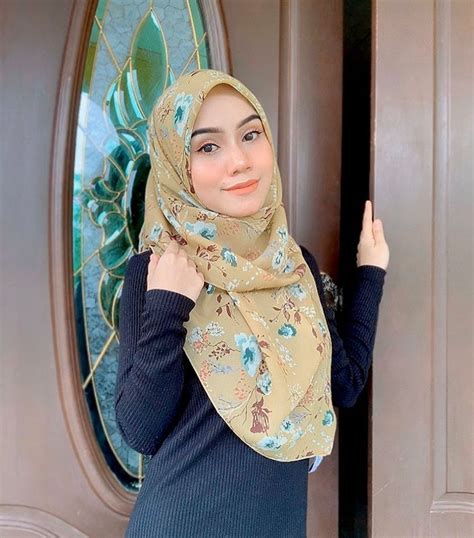 Tak hanya itu, di rusia juga terdapat pesantren untuk mengenyam pendidikan islami. Jilbab Cantik Hot Di Twitter / Twitter Kebaya Hot Kebaya ...