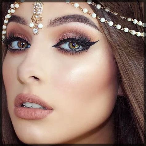 makeup arabian look simple