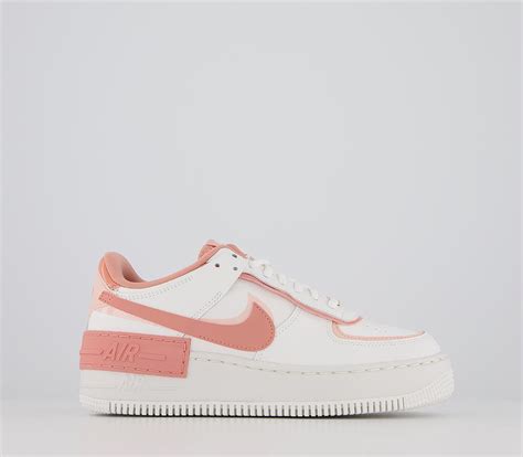 Nike's air force 1 shadow gets a touch of peach and pastel pink accents: Nike Air Force 1 Shadow coral - ZapasWalk