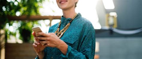 Make her laugh and win her heart. How To Make A Girl Laugh Over Text