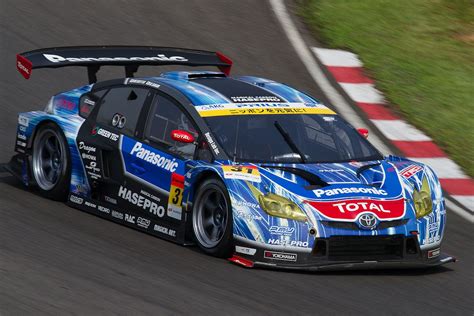 Definitely not a toyota prius, right? Toyota Prius GT300 Super GT '2012