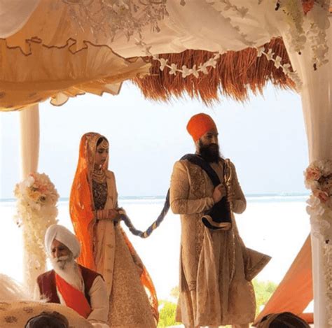 With the good comes the bad, and in this post, find out the ups and downs of the life of jagmeet singh and his wife, gurkiran kaur sidhu. It's official: NDP leader Jagmeet Singh weds designer ...