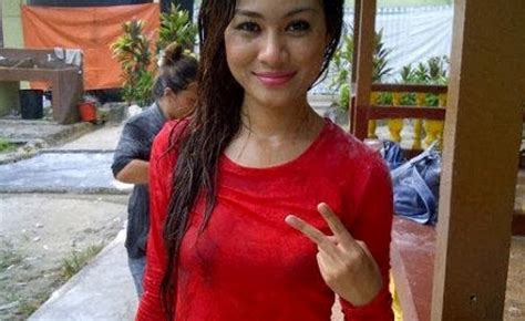 One day, she was involved. FOTO HOT DAN BASAH RISTEENA MUNIM, HEROIN DRAMA BERSIRI ...