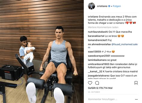 Adidas fußball juventus turin heimtrikot 2019/20 für herren und kinder. Oberschenkel von Cristiano Ronaldo größer als sein eigenes ...