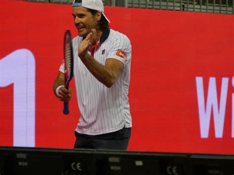 Then again, the key to beating nadal is to play fast and flat to his forehand, and loopy and high to his backhand. Tommy Haas - Dominic Thiem Tennis Video 18 07 Turnier in ...