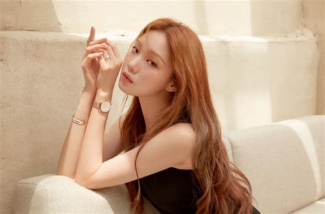 Lee began her entertainment career as a model where she. Biodata, Profil, dan Fakta Lengkap Aktris Lee Sung Kyung ...