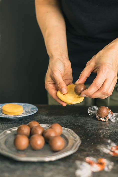 Maybe you would like to learn more about one of these? Pumpkin Brioche Donuts with Molten Chocolate Truffle ...