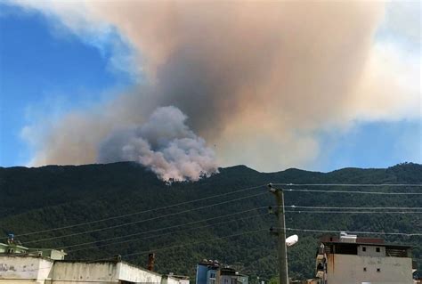 Aydın'ın bozdoğan ilçesinde çıkan orman yangını rüzgarın etkisiyle büyüyüp, muğla il sınırlarındaki kavaklıdere ilçesine de sıçradı. Aydın'daki yangın büyüyor - Aydın Haberleri