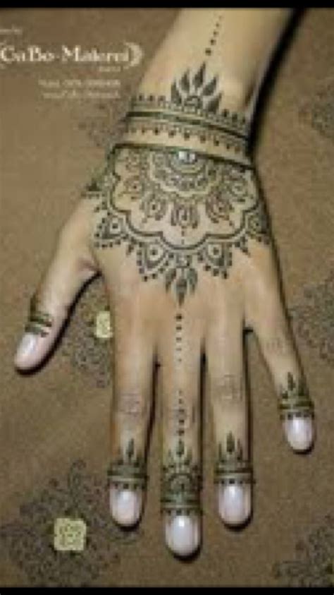 We have selected 50 unique female hand tattoos to browse at your perusal. Pin by Adele Smith on Tattoo ideas | Hand tattoos, Henna ...